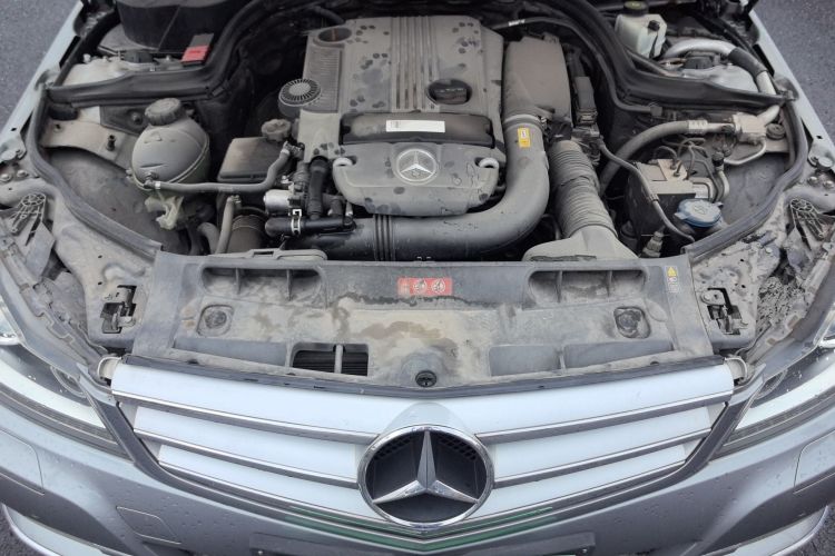 奔驰C级 2013款 C 260 CGI 时尚型局部细节24