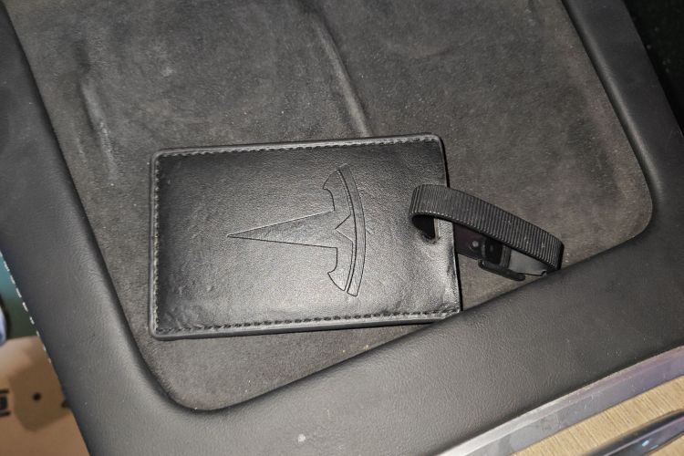 特斯拉 Model Y 2022款 改款 后轮驱动版中控内饰7001