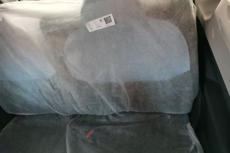 吉利银河 2024款 熊猫mini 200km 耐力熊中控内饰7004