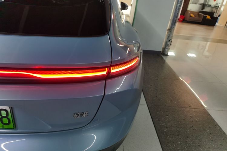 蔚来ET5T 2024款 75kWh Touring车身外观9