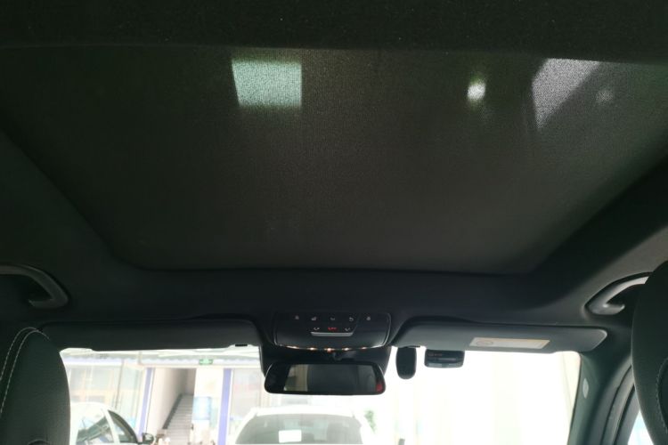 奔驰GLC AMG 2018款 AMG GLC 63 4MATIC+中控内饰22