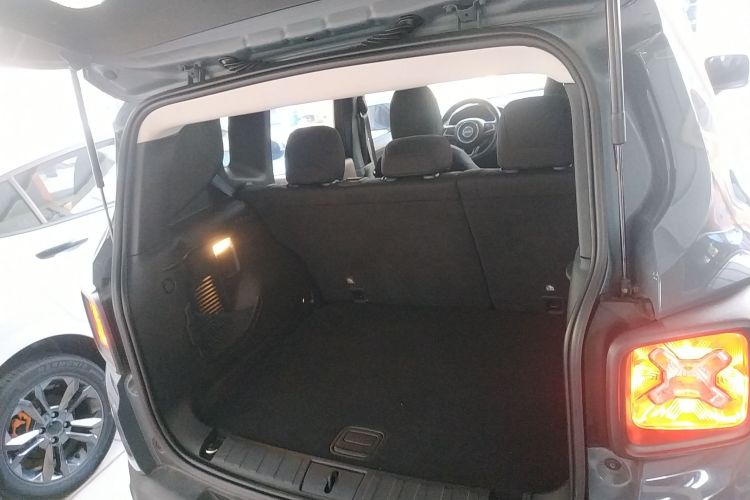 Jeep 自由侠 2016款 1.4T 自动劲能版+机舱底盘23