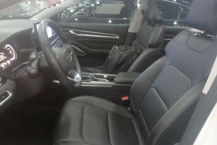 吉利汽车 帝豪 2023款 第4代冠军版 1.5L CVT尊贵型中控内饰19