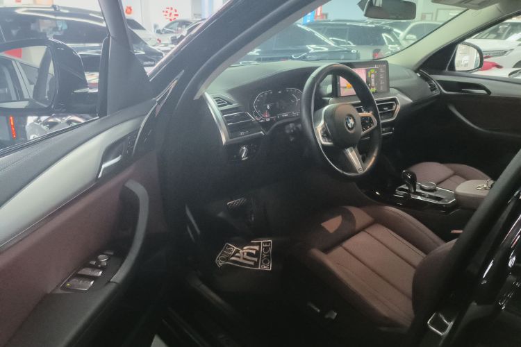 宝马X4 2022款 xDrive 25i M运动套装中控内饰7003