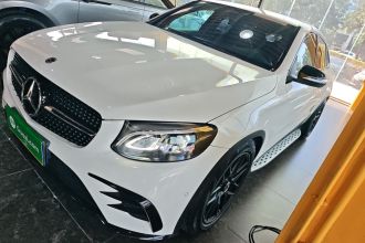 奔驰GLC轿跑 2019款 GLC 200 4MATIC 轿跑SUV