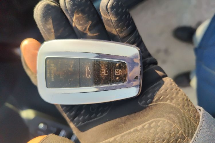 丰田 亚洲龙 2019款 双擎 2.5L XLE尊贵版 国VI中控内饰11