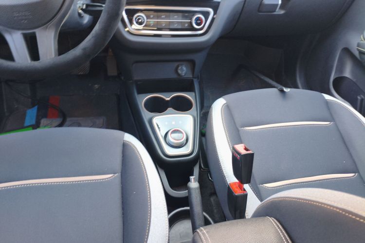 思皓 花仙子 2021款 200km 经典型中控内饰18