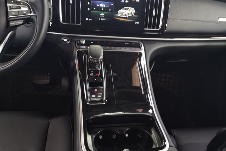 广汽传祺 传祺M8 2023款 领秀系列 390T 尊享版中控内饰18