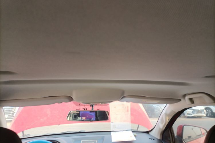 长城 炮 2019款 2.0T商用版手动柴油两驱精英型长箱GW4D20M局部细节22