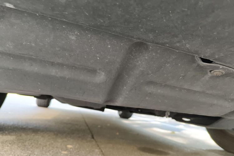 比亚迪 宋 2016款 盖世版 1.5TID 自动精英型局部细节9008