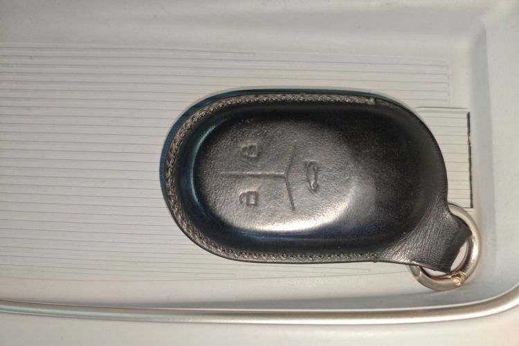 蔚来ES8 2023款 100kWh中控内饰7001