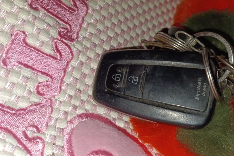 丰田 奕泽IZOA 2018款 2.0L 奕驰版 国VI中控内饰11