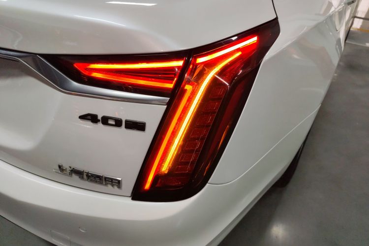 凯迪拉克CT6 2021款 28T 时尚型车身外观9