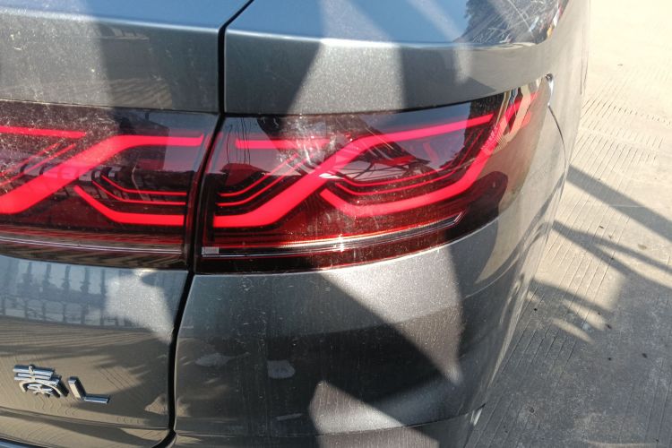 比亚迪 秦L 2024款 DM-i 120KM卓越型车身外观6006