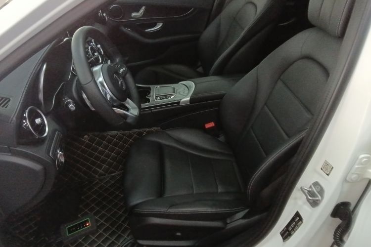 奔驰C级 2020款 改款 C 200 L 时尚型运动版局部细节19