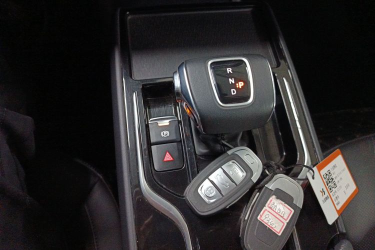 红旗E-QM5 2022款 431km 充电乐享版局部细节18