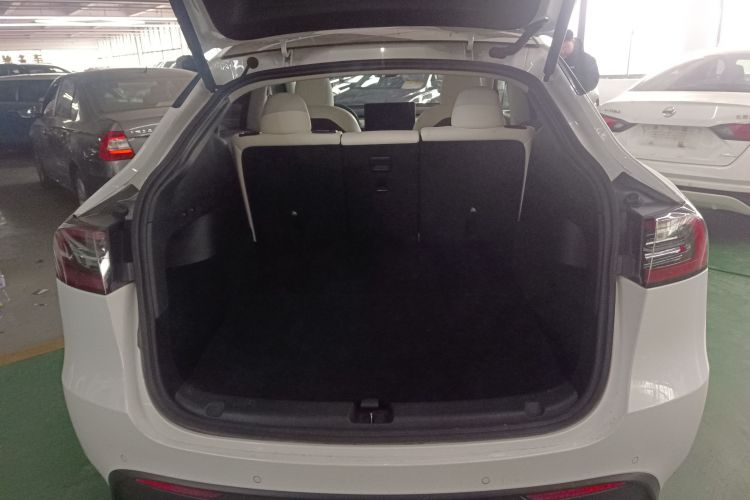 特斯拉 Model Y 2022款 长续航全轮驱动版机舱底盘23