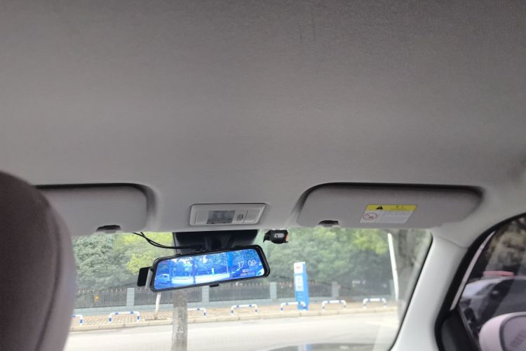 长安启源 长安Lumin 2022款 210km 香甜款中控内饰22