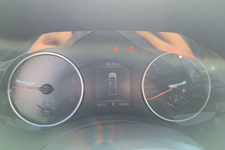 长城 炮 2021款 2.0T商用版自动柴油两驱精英型长箱GW4D20M局部细节14