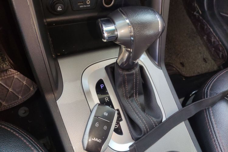 江汽集团 瑞风S5 2015款 1.5T 自动精英型中控内饰18