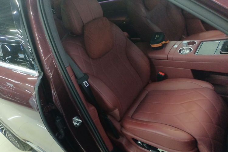 鸿蒙智行 问界M8 2025款 增程 Ultra版 53.4kWh 5座版局部细节41