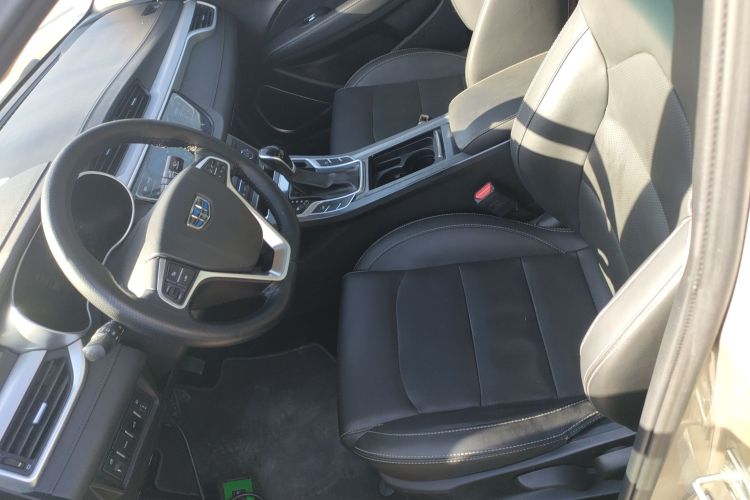 吉利汽车 帝豪 2018款 1.5L CVT向上互联版中控内饰19