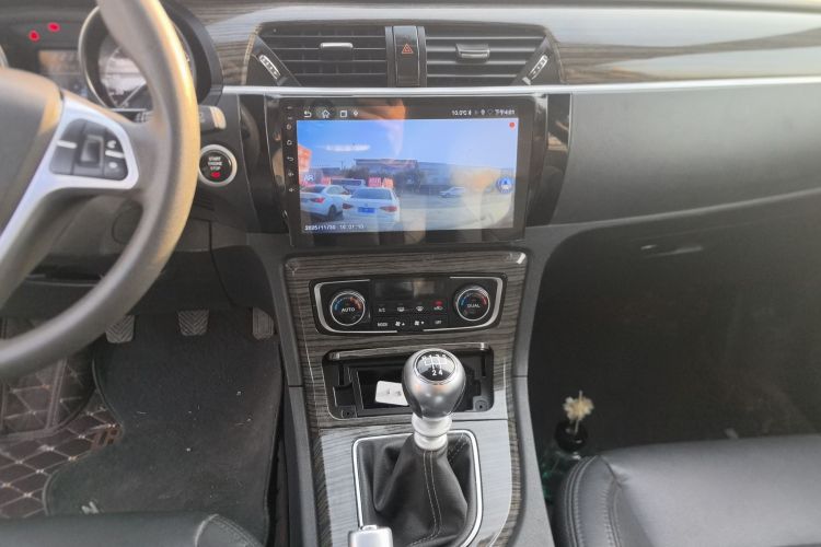 众泰T600 2015款 1.5T 手动尊贵型局部细节16