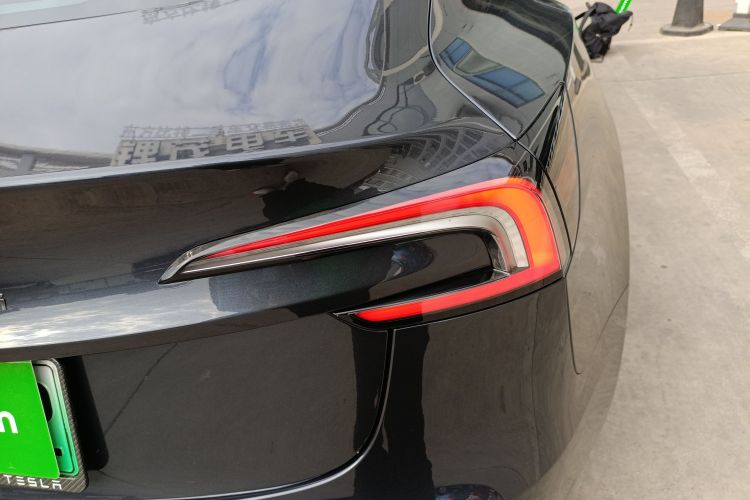特斯拉 Model 3 2025款 后轮驱动版车身外观6006