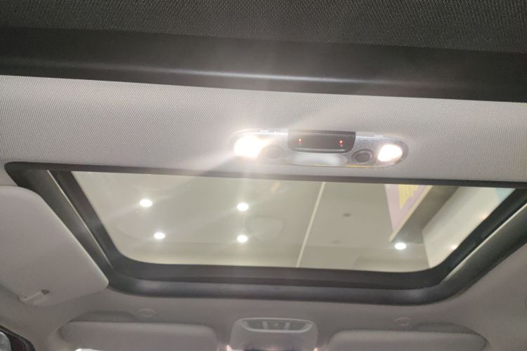 MINI 2016款 1.2T ONE 先锋派 五门版局部细节22