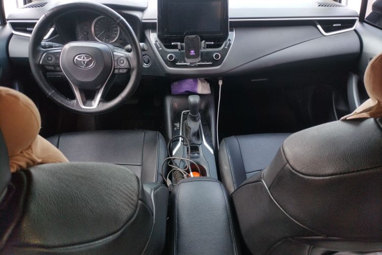 丰田 卡罗拉 2021款 1.2T S-CVT 精英版中控内饰12