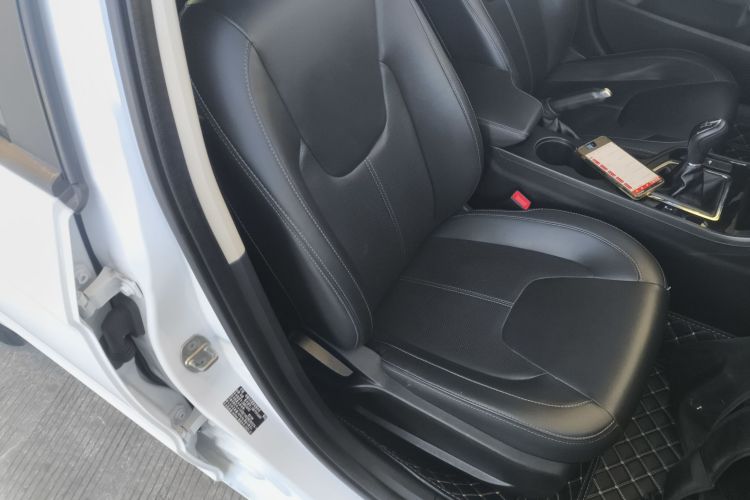 奇瑞 艾瑞泽5 2021款 PRO 1.5L 手动青春版局部细节41