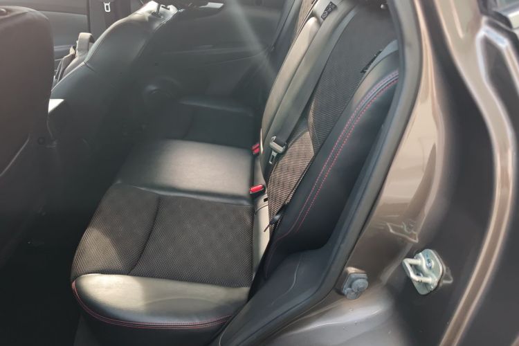 日产 逍客 2016款 2.0L CVT豪华版中控内饰7004