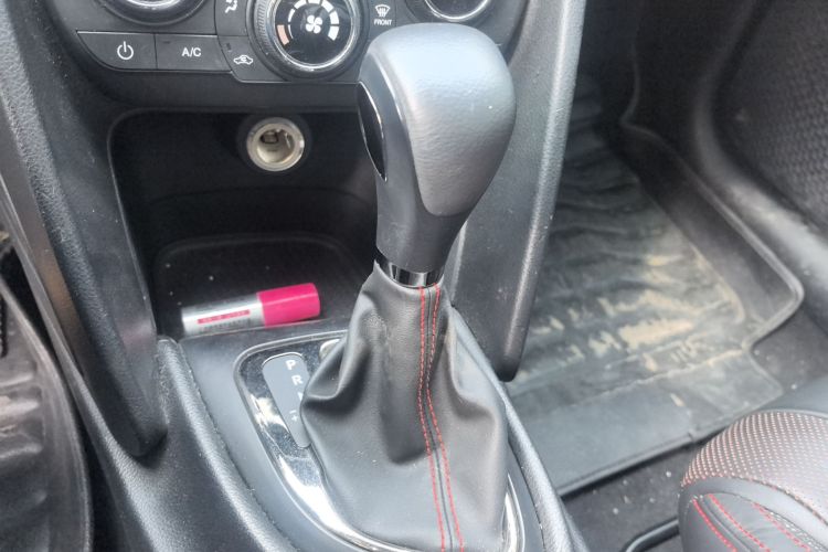 菲亚特 致悦 2014款 1.4T 自动运动版中控内饰18