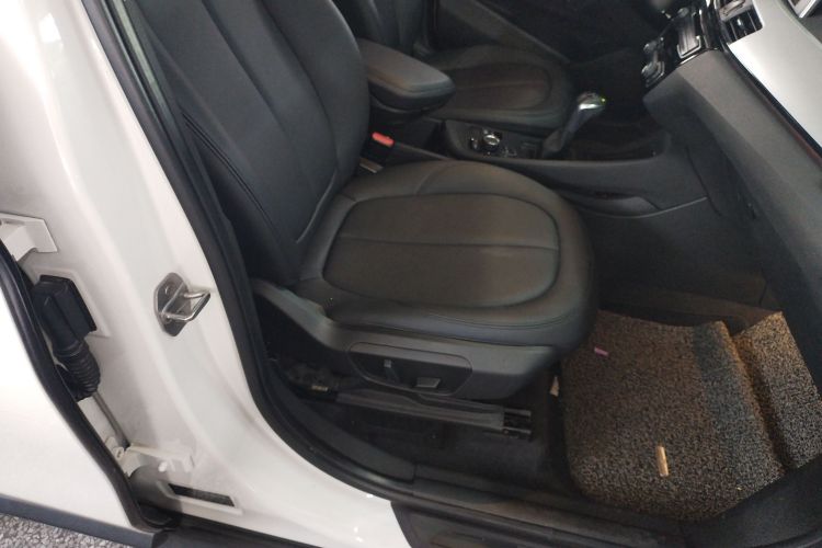 宝马X1 2016款 sDrive18Li 时尚型中控内饰41