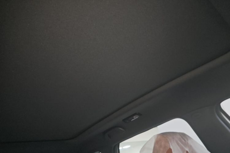 长安UNI-Z新能源 2024款 蓝鲸智电iDD 125km 卓越型中控内饰22