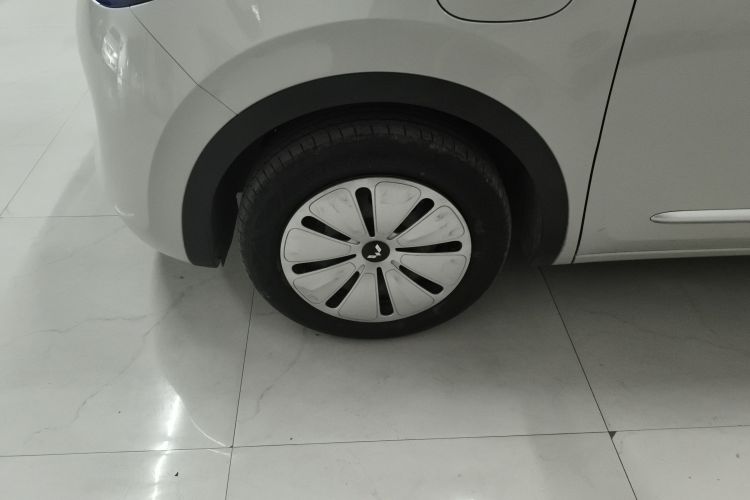 五菱汽车 五菱缤果 2024款 203km 轻享款车身外观6007