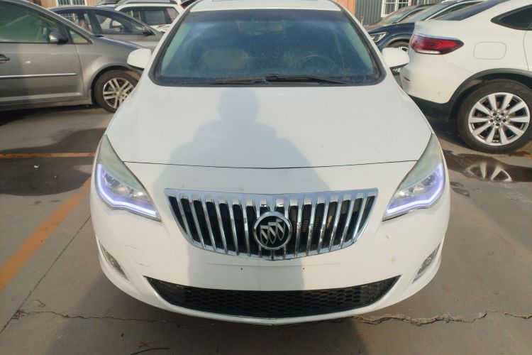 别克 英朗 2014款 XT 1.6L 自动时尚版车身外观2