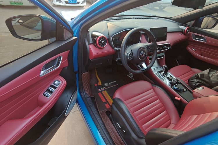 名爵HS 2019款 30T 自动两驱Trophy超燃版 国VI中控内饰7003