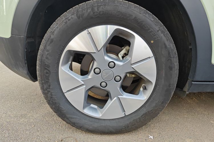 吉利银河 星愿 2025款 UP 410km 探索+版车身外观6008