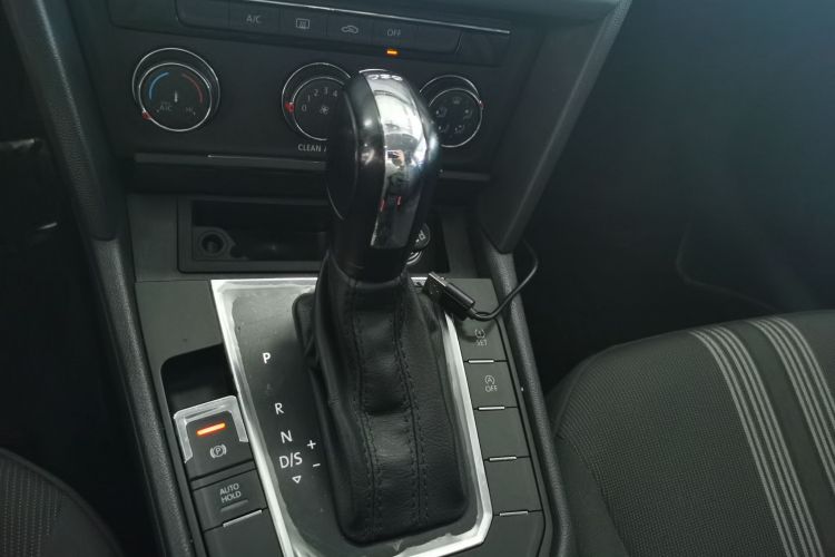 大众 凌渡 2017款 230TSI DSG风尚版中控内饰18