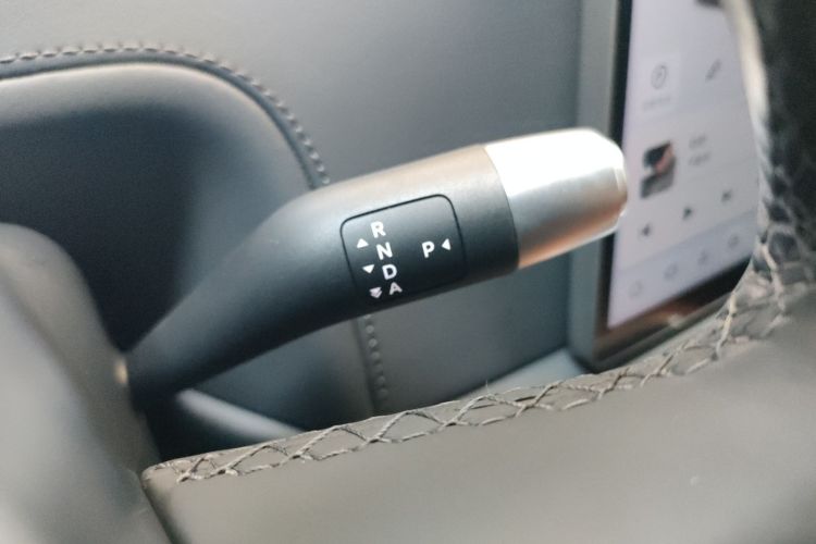 理想汽车 理想L7 2023款 Air中控内饰18