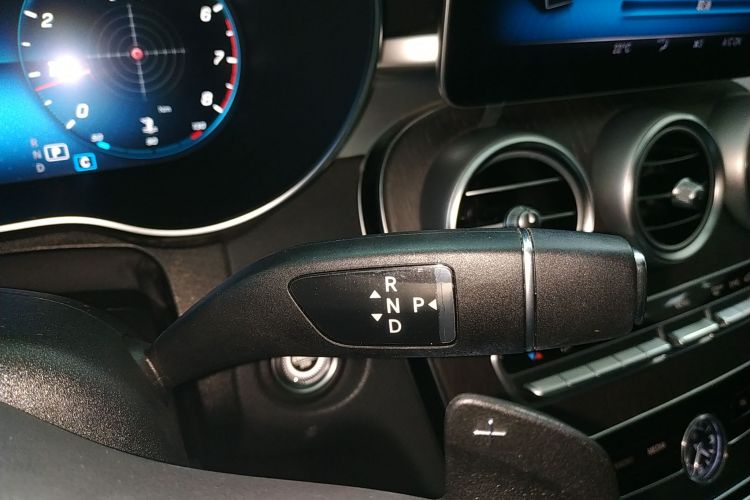 奔驰C级 2019款 改款 C 260 L中控内饰18