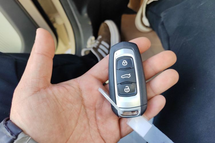 吉利银河 熊猫 2025款 210km 元气熊中控内饰11