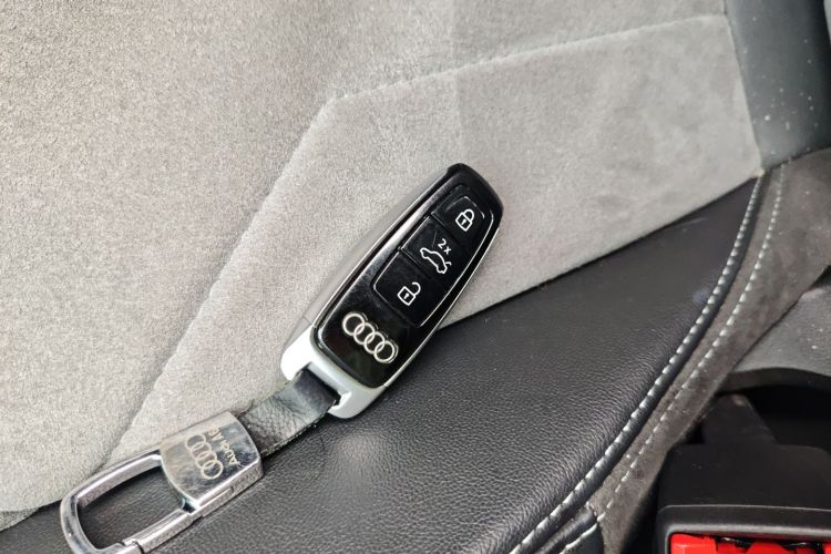 奥迪A6L 2023款 改款 45 TFSI 臻选动感型中控内饰7001