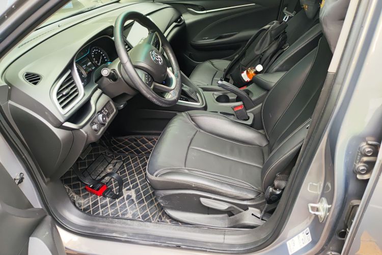 别克 英朗 2018款 18T 自动精英型局部细节19