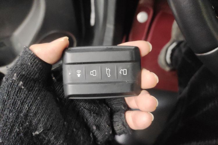 坦克300 2024款 2.0T 征服者中控内饰11