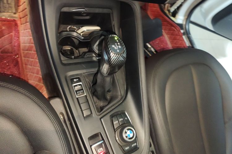 宝马X1 2016款 sDrive18Li 时尚型中控内饰18