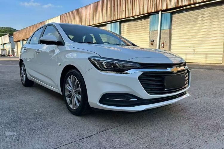 雪佛兰 科鲁泽 2022款 320 自动悦享天窗版车身外观6002