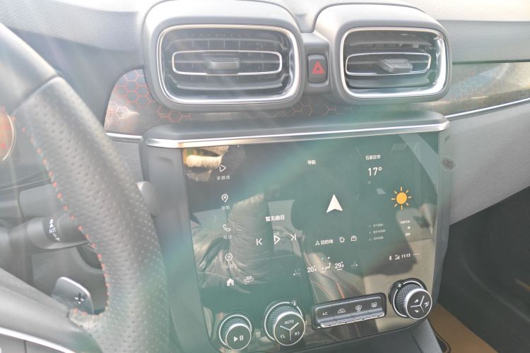 领克03 2019款 2.0TD 自动劲Pro版局部细节16