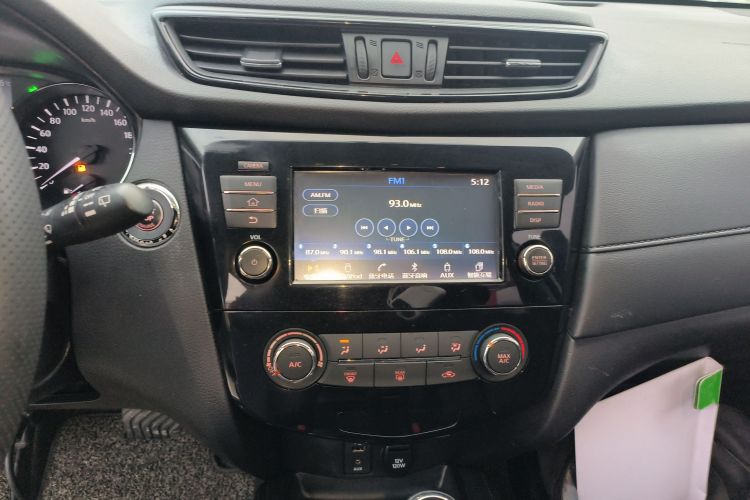 日产 奇骏 2017款 2.0L CVT舒适版 2WD中控内饰16